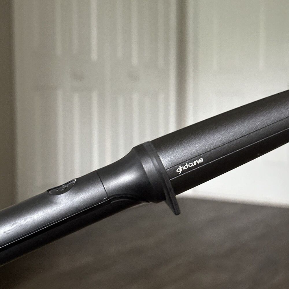 GHD Curve Classic Wave Wand .5” Oval Barrel Tri-Zone Technology